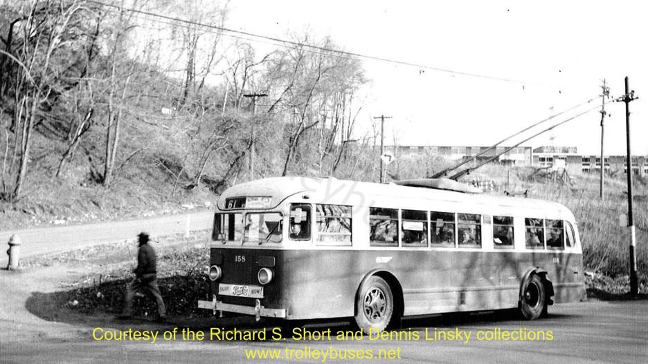 usa_m_phl_brill_158_ridgeschoolhouse_rsshortdennisl.jpg