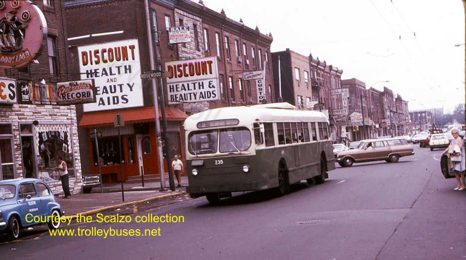 usa_m_phl_brill_235_snyderrosewood_19730929_ss.jpg