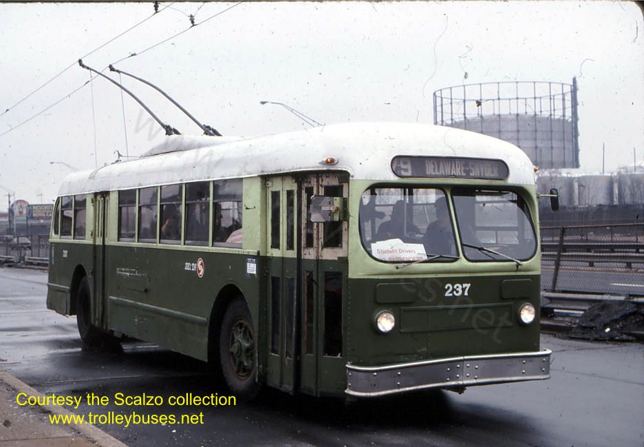 usa_m_phl_brill_237_29thsnyder_19790225_ss.jpg