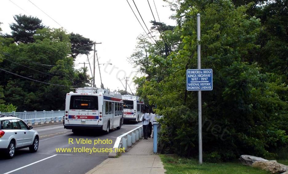 usa_m_phl_newflyer_805_crossingpennypackcreekonfrankford_20080601_rvible.jpg