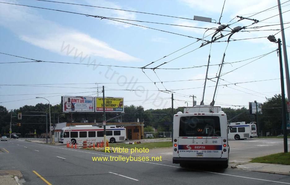usa_m_phl_newflyer_818_bellscorner_20080731_rvible.jpg