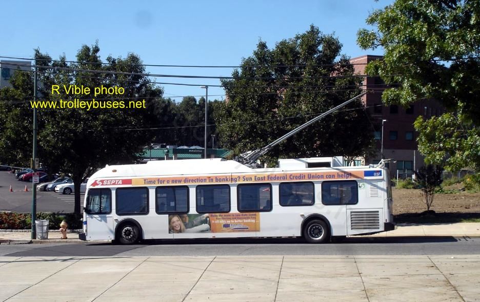 usa_m_phl_newflyer_837_castorwyomingcircle_20101002_rv.jpg