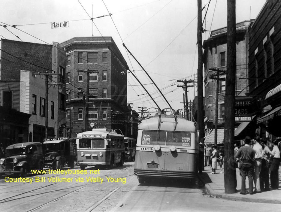 usa_m_psct_yellow_9164_bvwy.jpg
