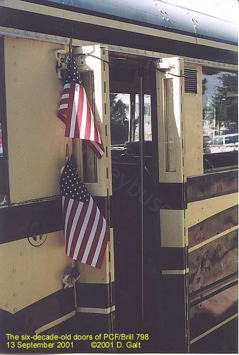 usa_m_sea_pcf_798_18_myrtlest_20010913_dglt.jpg