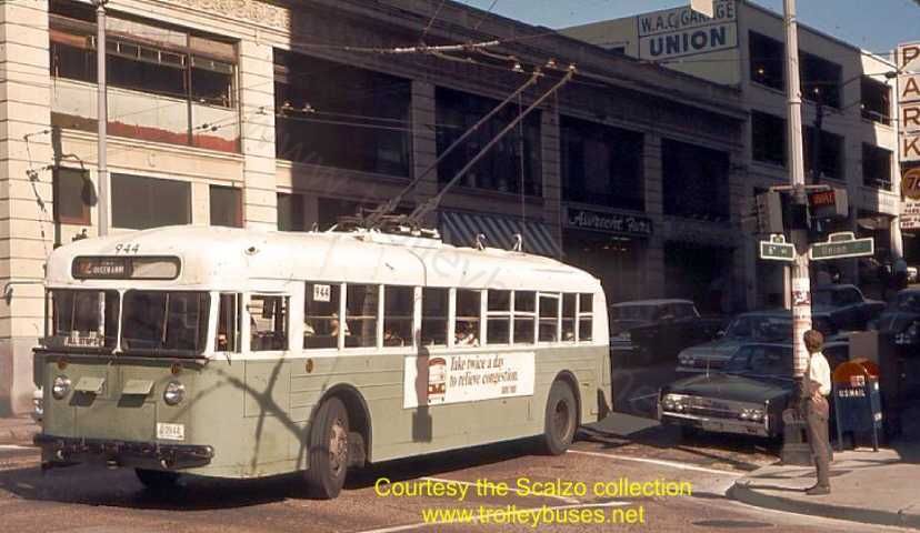 usa_m_sea_twin_944_6thunion_196910_ss.jpg