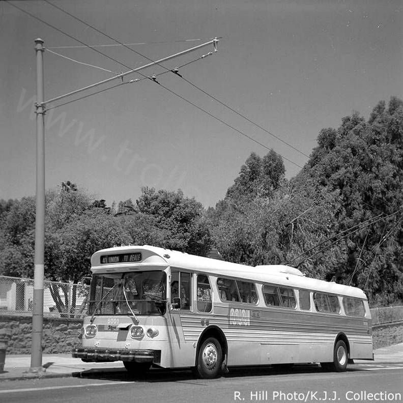 usa_m_sfo_flyer_5001_rt41lyonunion_01_kjrh.jpg