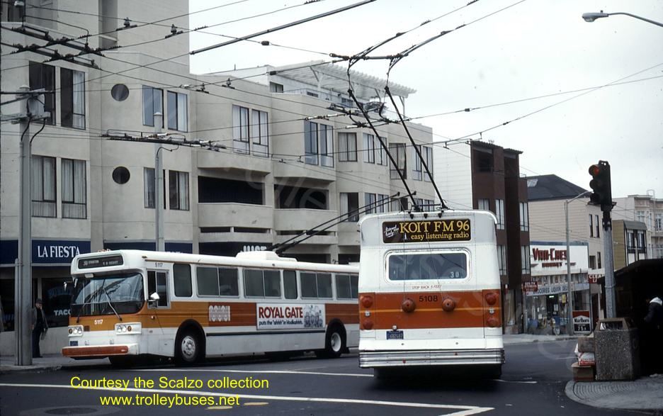 usa_m_sfo_flyer_5117_5108_chestnutvanness_198210_ss.jpg