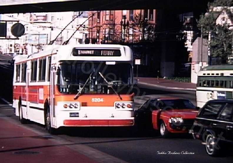 usa_m_sfo_flyer_5204_redden.jpg
