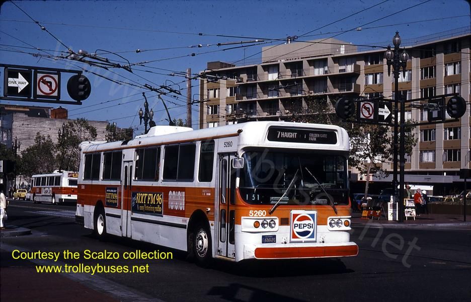 usa_m_sfo_flyer_5260_market8th_198205_ss.jpg