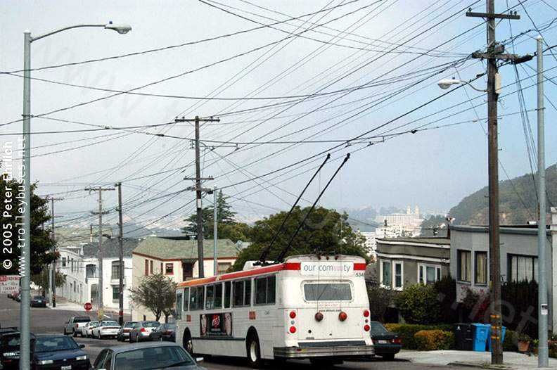 usa_m_sfo_flyer_5345_10avnortegainbound_20050921_potpe.jpg