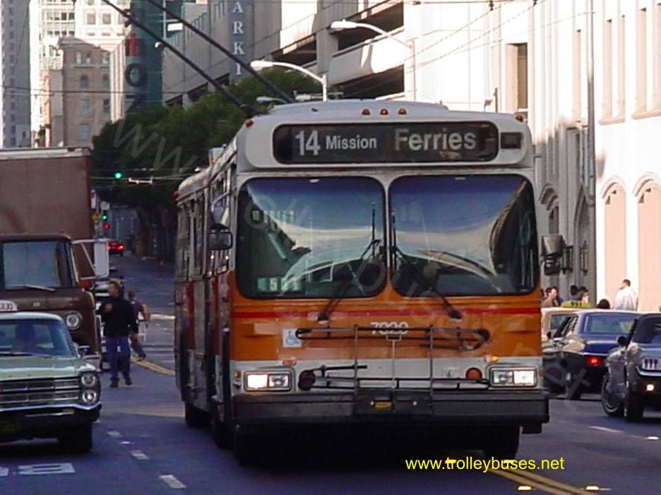 usa_m_sfo_flyer_7020_20050918.jpg