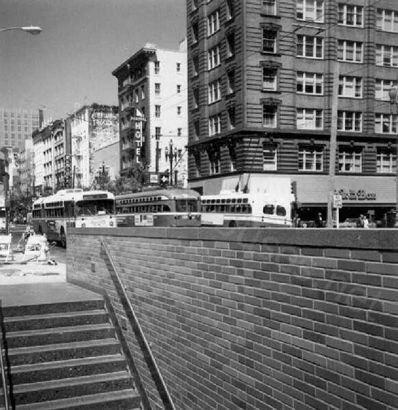 usa_m_sfo_mh_022_rhkj.jpg