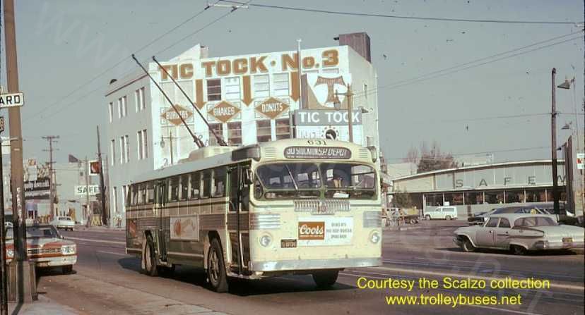 usa_m_sfo_twin_631_columbuslombard_19681204_ss.jpg