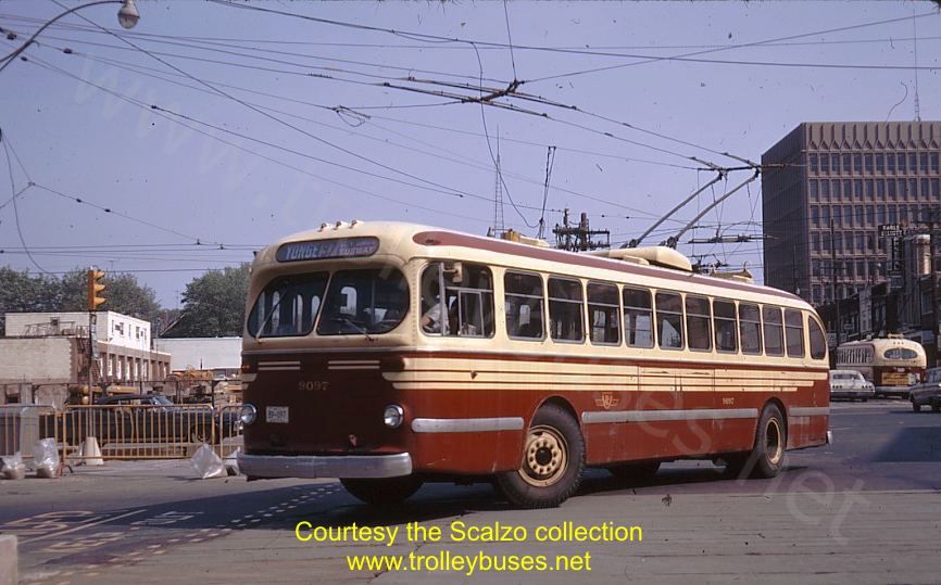 can_m_tor_brill_9097_rt97eglintonsta_19700530_ss.jpg