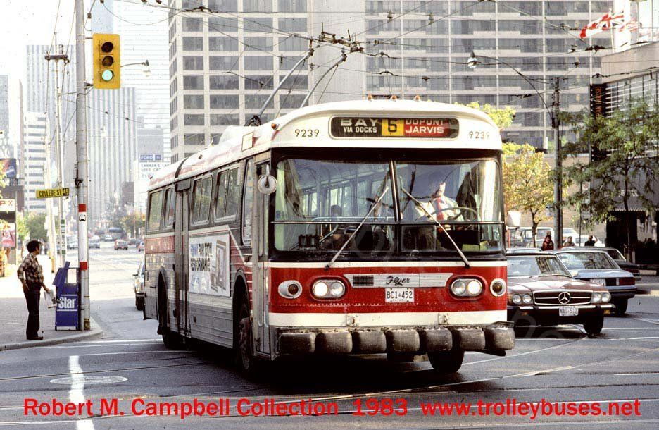 can_m_tor_flyer_9239_collegebathurst_198306_bobc.jpg