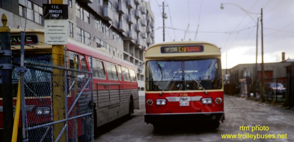 can_m_tor_flyer_9268_lansdowne_1988_rtm.jpg