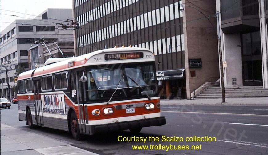 can_m_tor_flyer_9335_eglintonstation_198406_ss.jpg