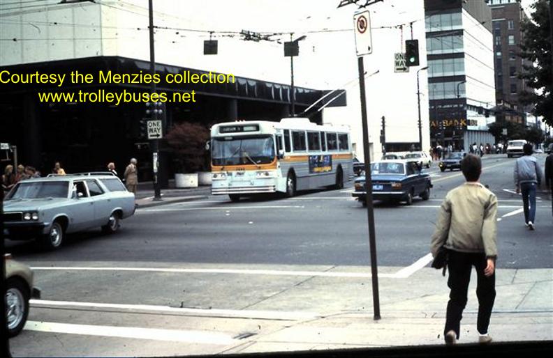 can_m_van_flyer_2649_rt5robson_198308_dmenz.jpg