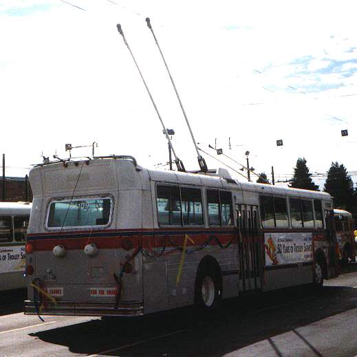 can_m_van_ftflyer_v1109_04_aug98_kb.jpg